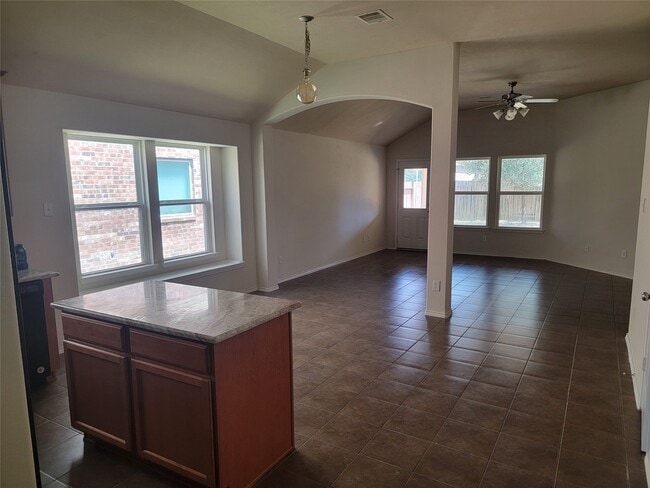 Building Photo - 2526 Wood Park Blvd