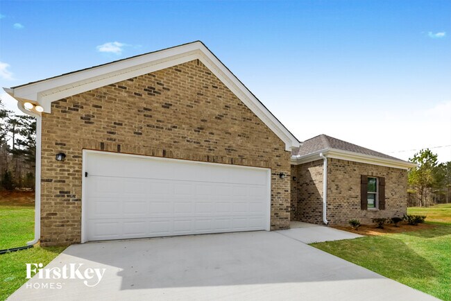 Building Photo - 203 Lakewood Ln