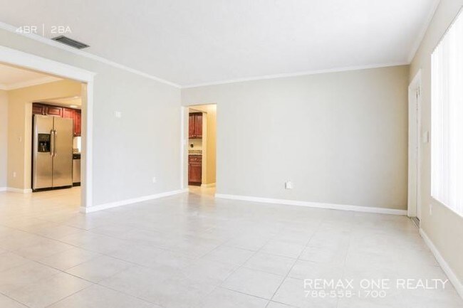 Foto del edificio - 4 bedroom in Pembroke Pines FL 33026