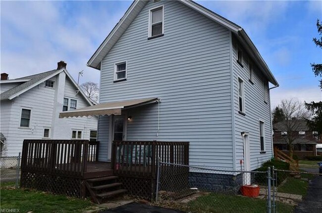 Foto del edificio - 44 N Brockway Ave