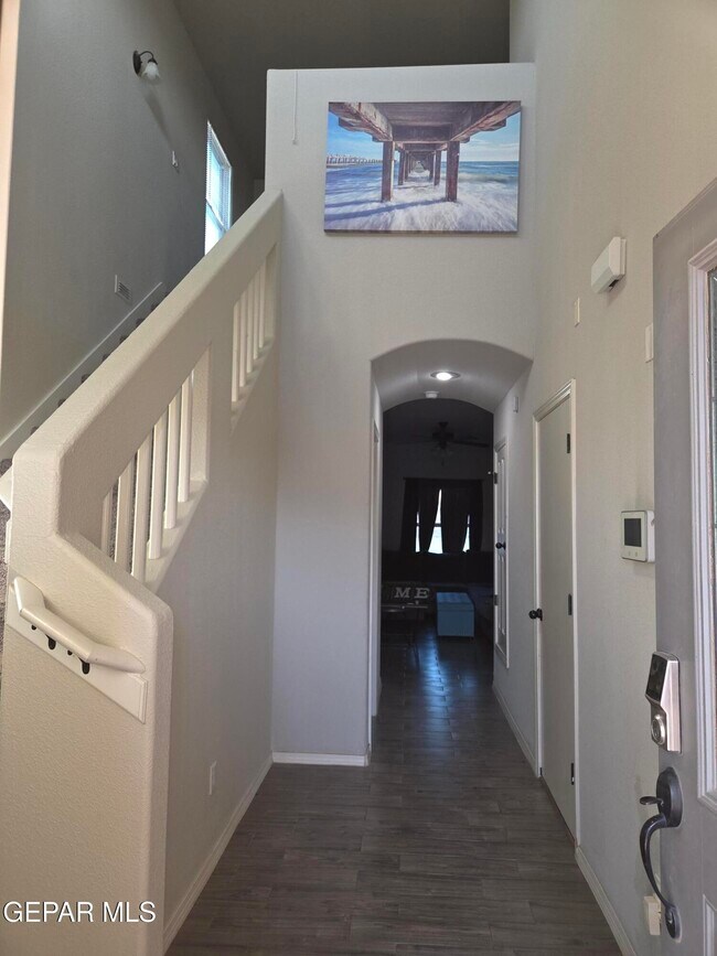 Foto del edificio - 1028 Aeronaut Pl