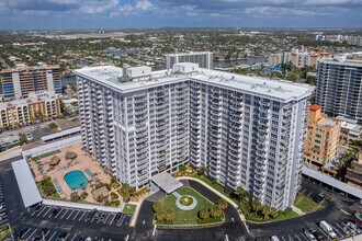 Building Photo - 405 N Ocean Blvd