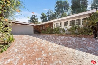 Building Photo - 5824 Laramie Ave