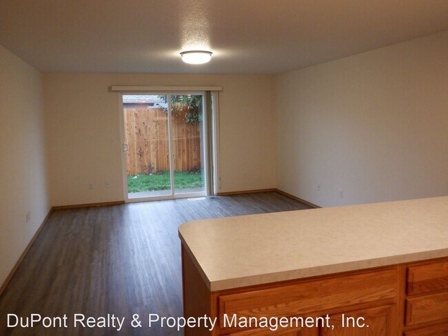 Foto del edificio - 3 br, 2 bath House - 5463 Strawberry Ct SE...