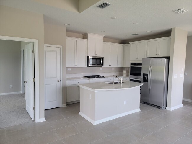 Foto del edificio - 808 Cherry Elm Dr