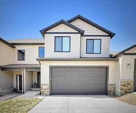 Building Photo - 613 Garrett Pl