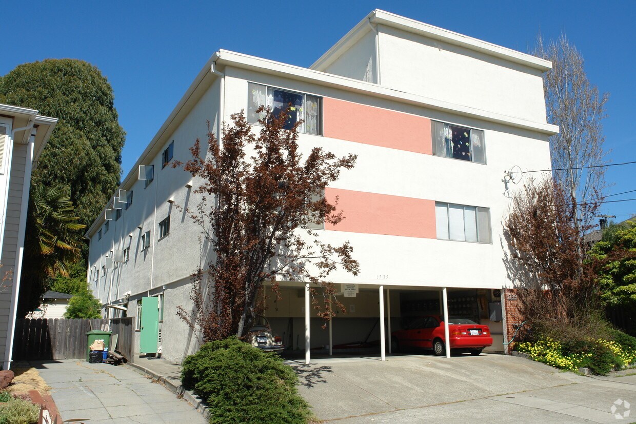 Primary Photo - 1739 Francisco St