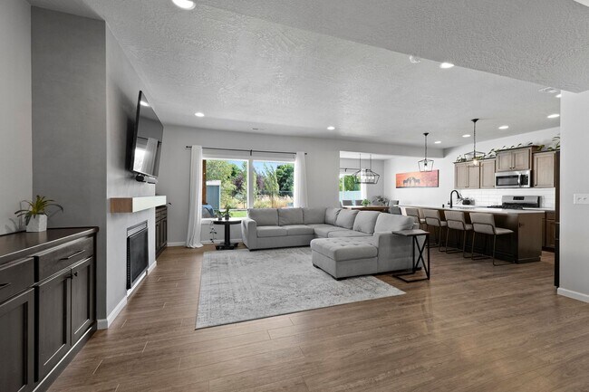 Foto del edificio - Spokane Valley Two-story - Available Now!