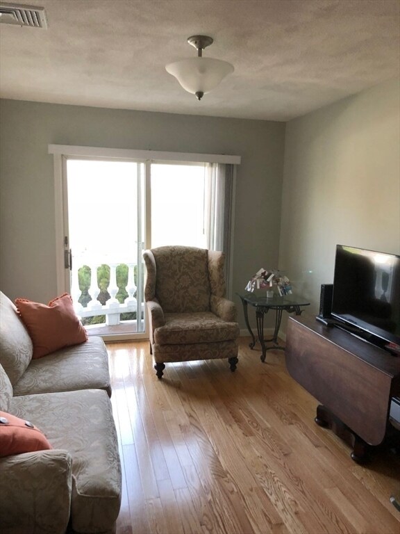 Foto del edificio - 1 Salem St