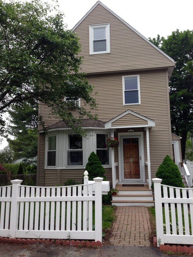 Primary Photo - 11 High St