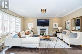 Building Photo - 765 Boughton Crescent