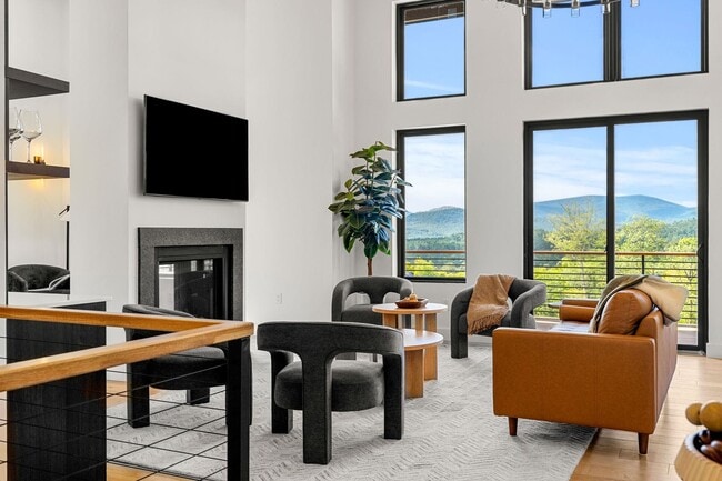 Foto del edificio - 162 Pond Rd