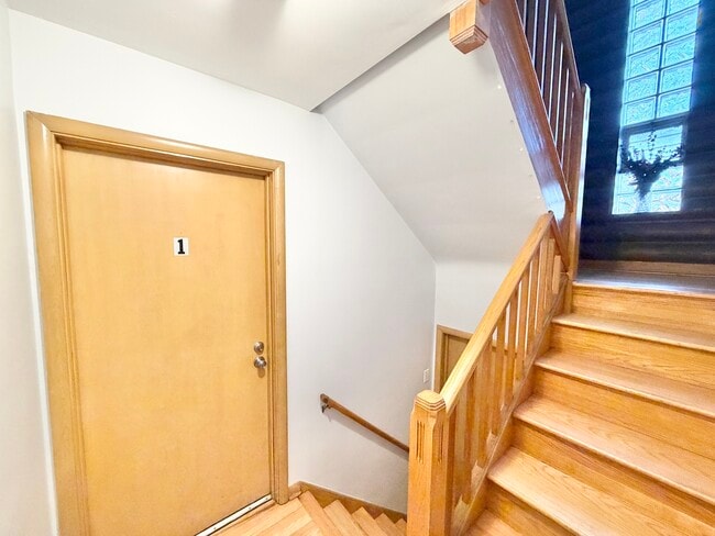 Building Photo - 5626 N Central Ave