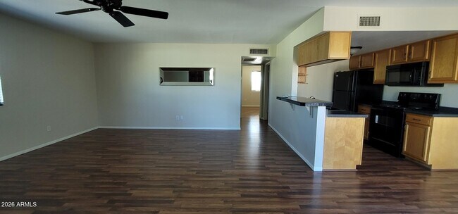 Foto del edificio - 14236 N Oakwood Ln