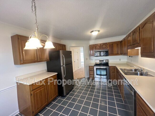 Foto del edificio - 112 Greenmont Ln
