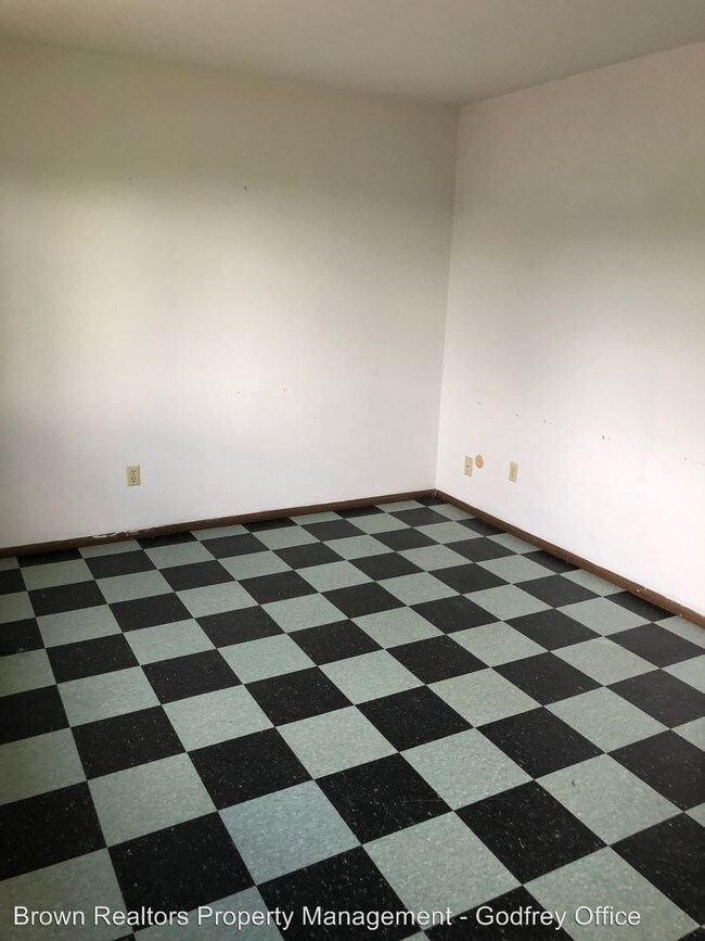 Foto del edificio - 23121 Lake Dr