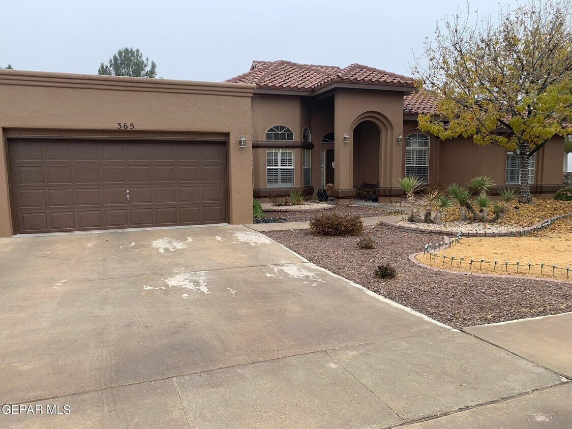 365 Wild Willow Dr, El Paso, TX 79922 House Rental in El Paso, TX