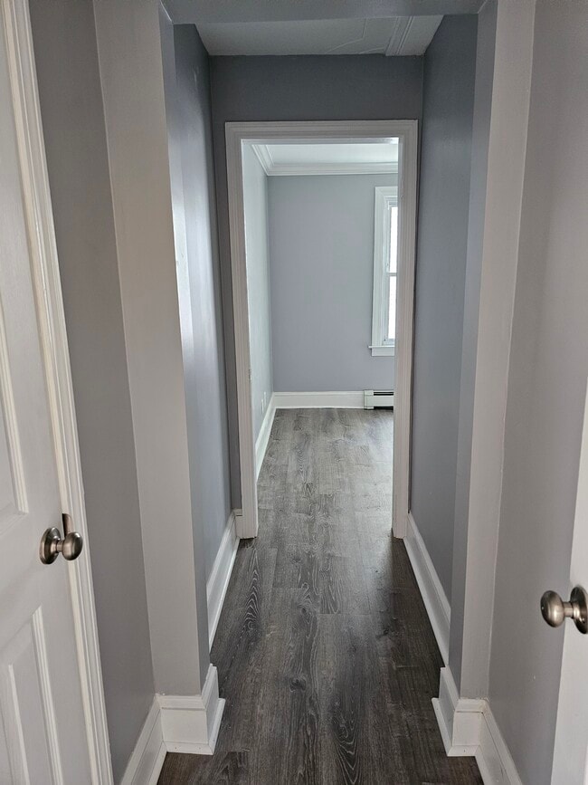 Building Photo - 53 Grove St