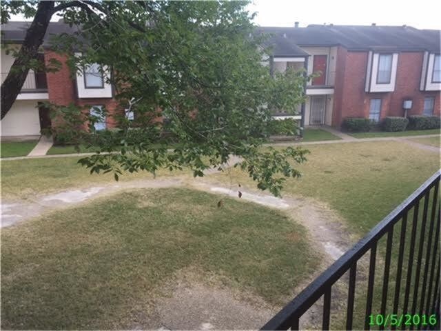 Primary Photo - 13480 S Thorntree Dr
