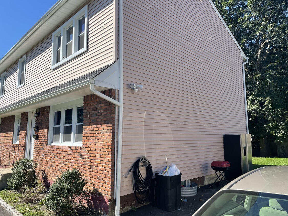 Primary Photo - 32 N 11th St