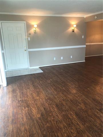 Foto del edificio - 7704 Royal Ln