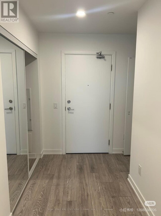 Building Photo - 1100 Sheppard Ave W