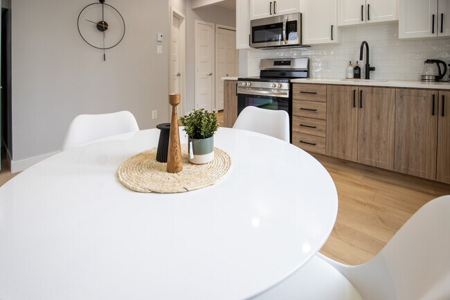 Building Photo - Newly renovated 1-bedroom apartment in Hull