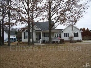 Building Photo - 1008 Elmsleigh Way