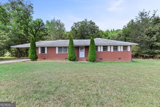 Building Photo - 2700 Sharpsburg McCollum Rd