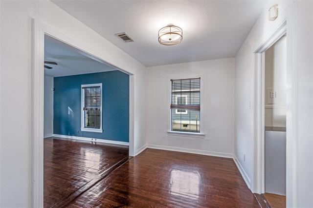 Foto del edificio - 921 E Ramsey Ave