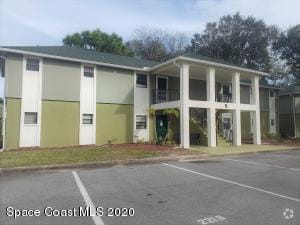Building Photo - 2220 Flower Tree Cir