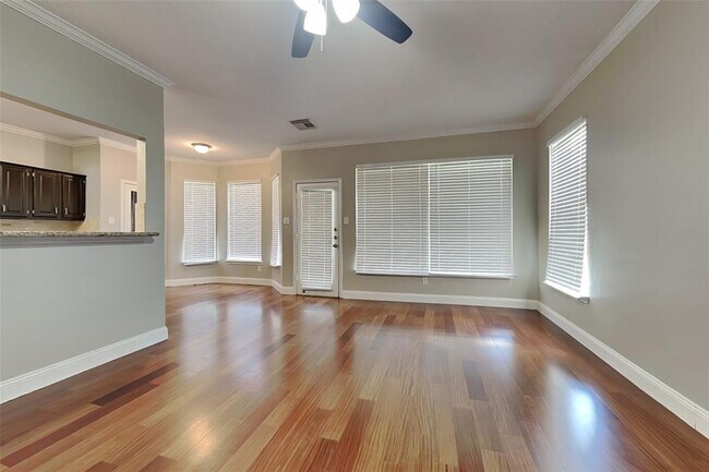 Foto del edificio - 21431 Park Post Ln