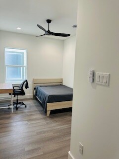 Foto del edificio - 3230 Reeves St
