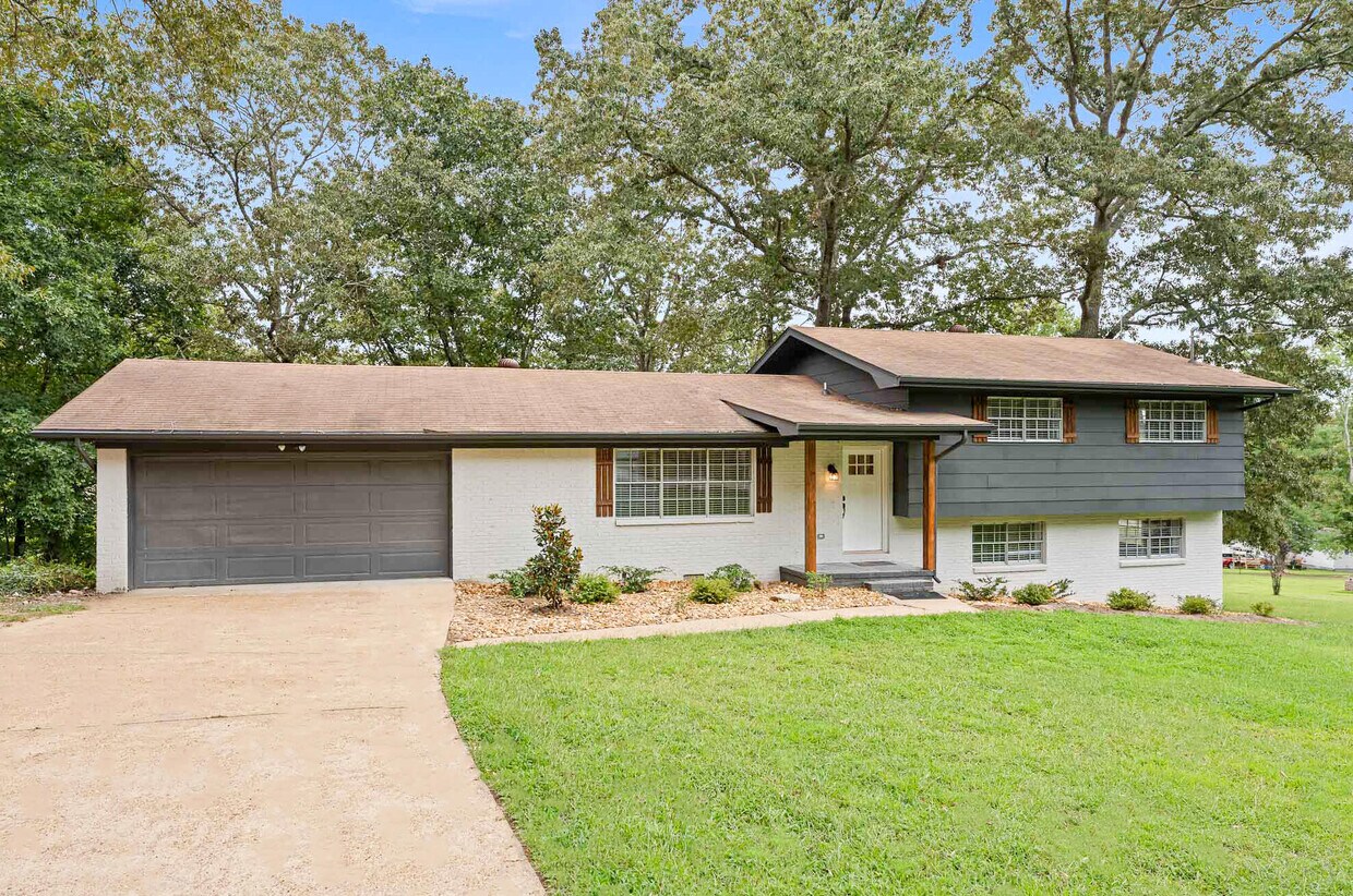 Foto principal - 6411 Ramsey Rd