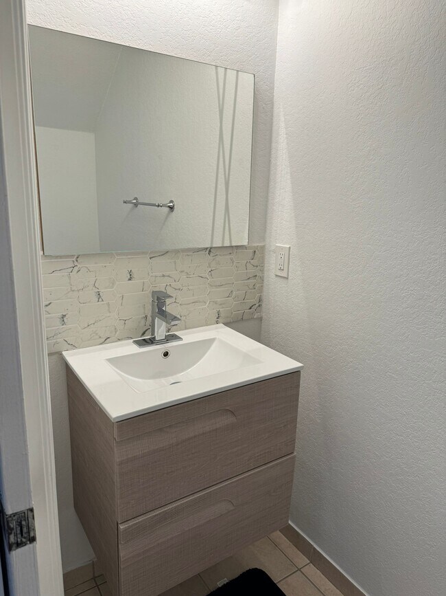 Foto del edificio - 10764 NW 84th St