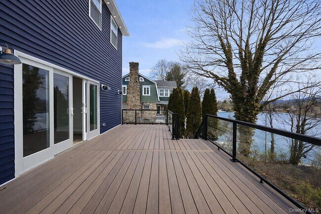 Foto del edificio - 52 Roe Ave