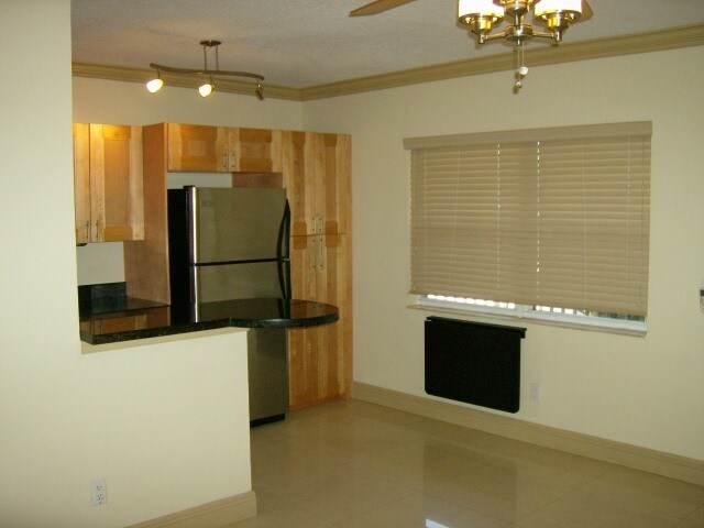 Foto del edificio - 660 NE 11th Ave