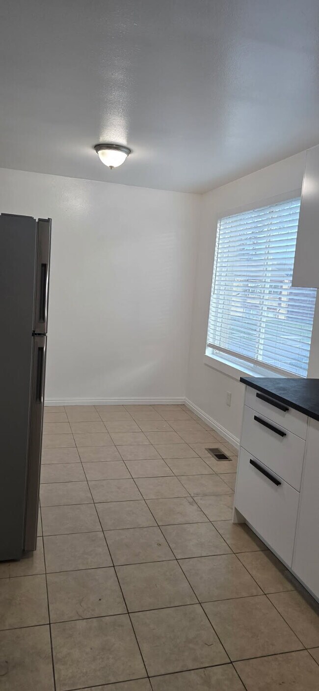 Foto del edificio - 2530 S Parkcrest Dr