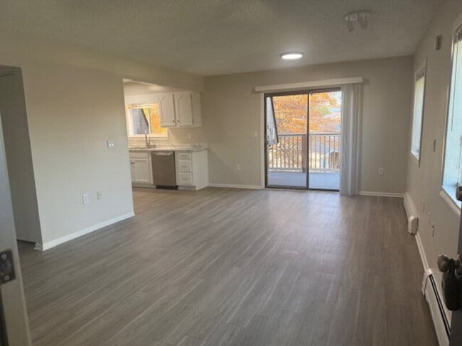 Building Photo - 3373 S Alcott St