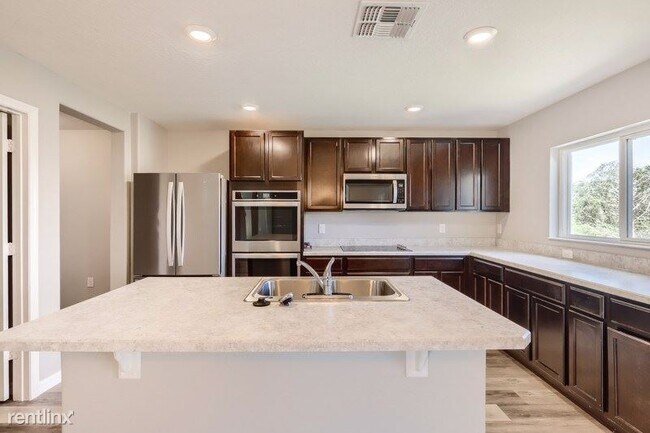 Building Photo - 5 br, 3 bath House - 6377 Domenico Court UNIT