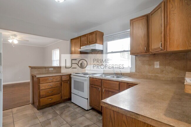 Foto del edificio - 751 Yale Pl SW