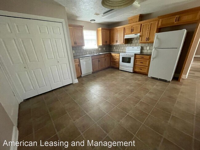 Building Photo - 2 br, 1 bath House - 1004 Helena Avenue - ...