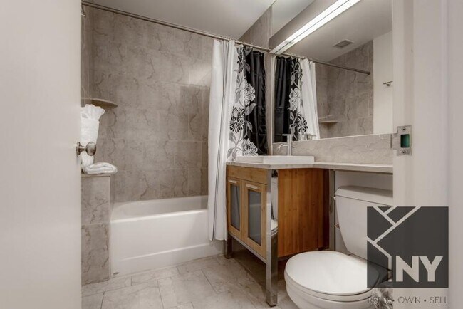 Foto del edificio - 2 bedroom in NEW YORK NY 10005
