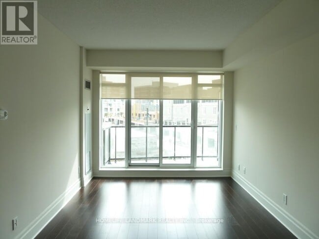 Building Photo - 111-111 Upper Duke Crescent