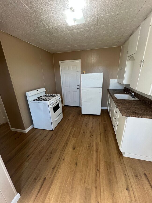 Foto del edificio - Cozy 1 bedroom back house