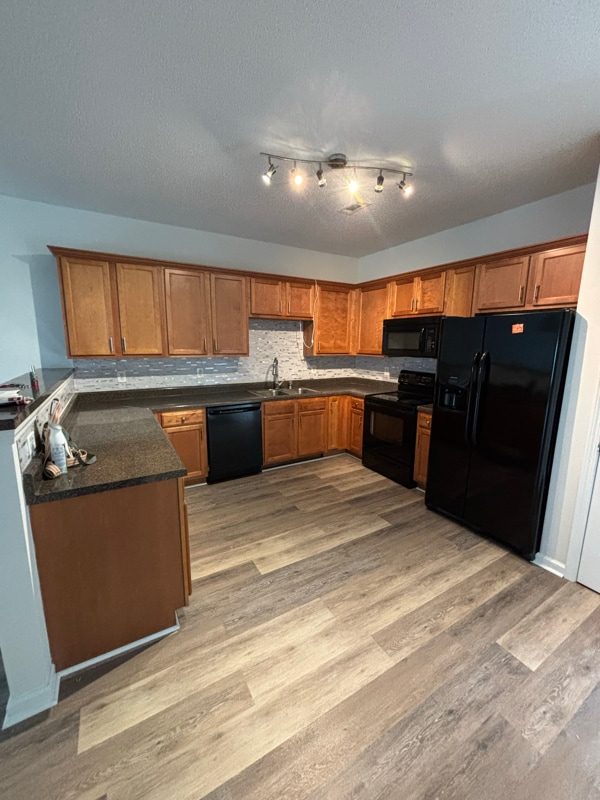 Building Photo - 8235 Oakley Cir