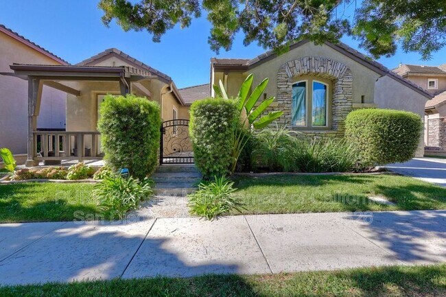 Foto del edificio - 1428 Heatherwood Ave