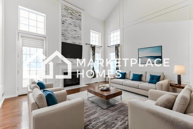 Building Photo - 3 Eldridge Dr