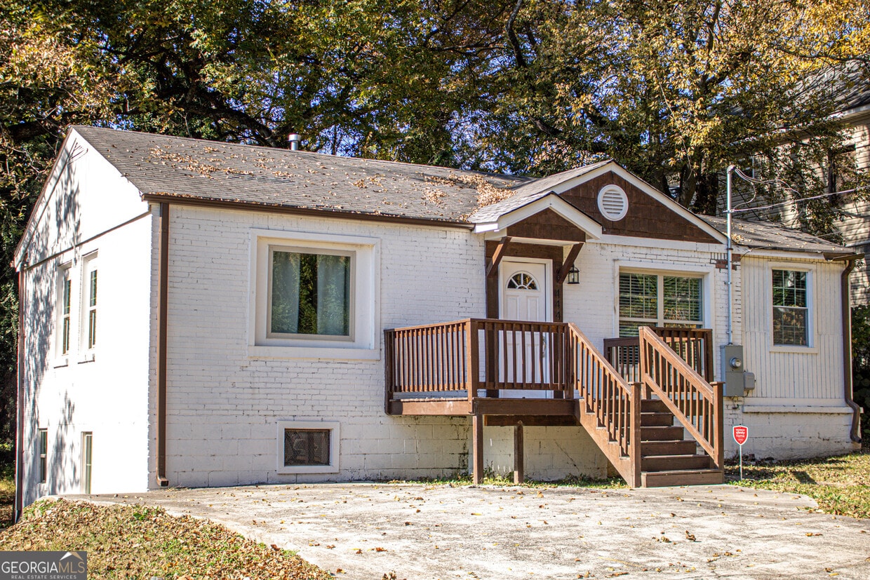 Primary Photo - 444 Sunset Ave NW