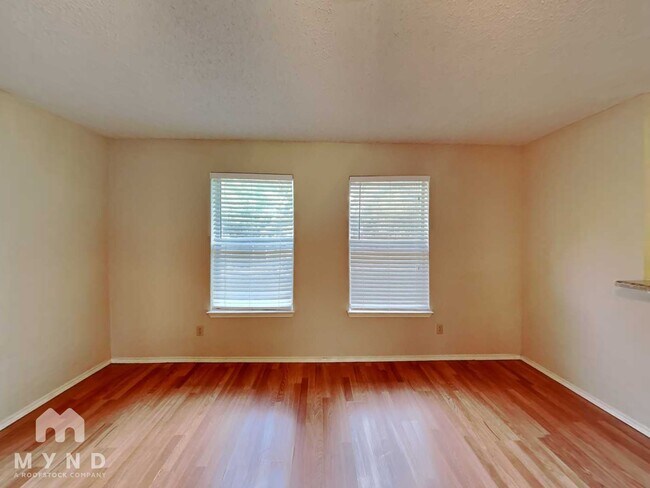 Foto del edificio - 3205 Meadowview Dr